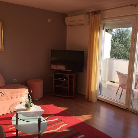 Apartments Nautica Barbat na Rabu Экстерьер фото