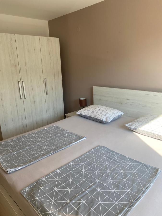 Apartments Nautica Barbat na Rabu Экстерьер фото