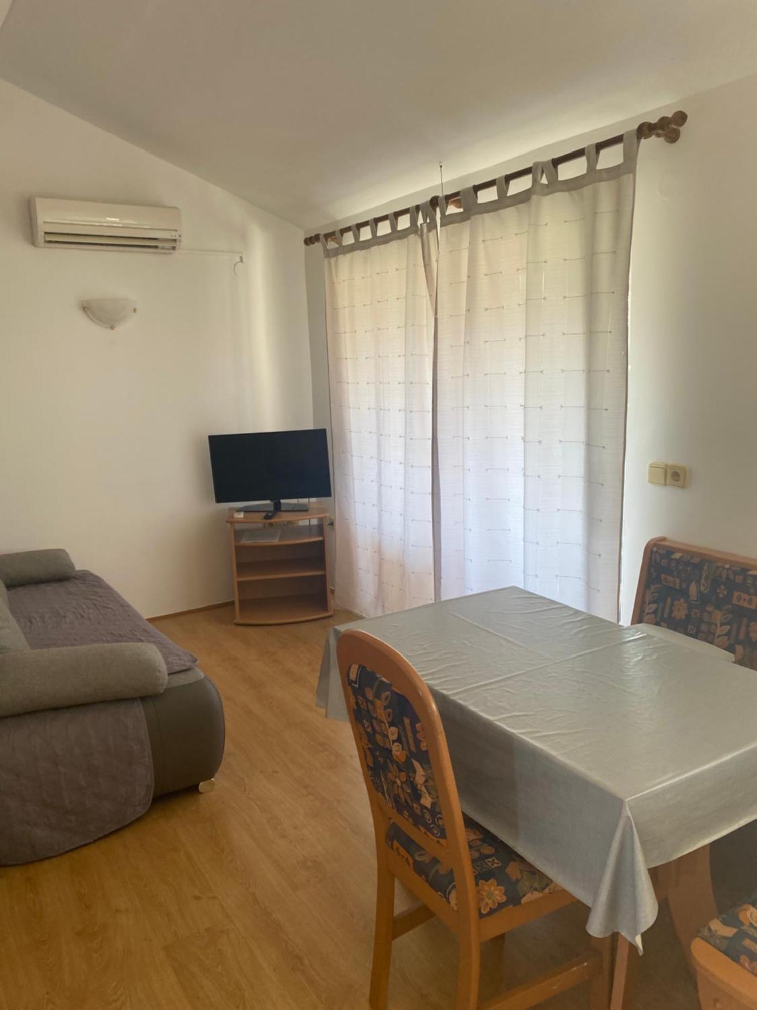 Apartments Nautica Barbat na Rabu Экстерьер фото